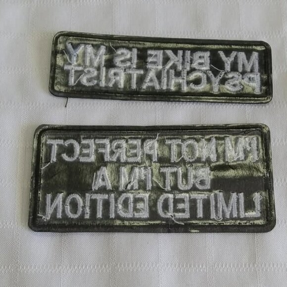 Two embroidery patches approx 3 1/2 inches - Picture 2 of 2